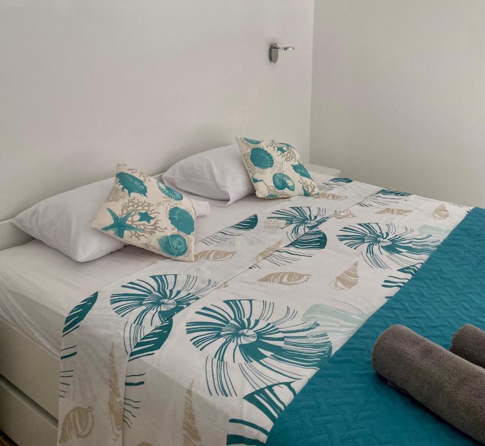 Apartmani Begic 1 I 2 Barbat na Rabu Exterior foto